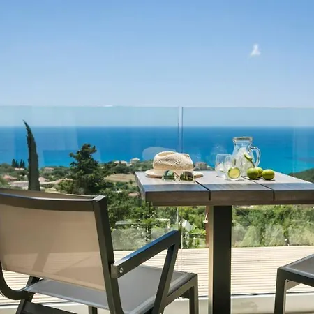 Color Villas-new At Trapezaki With Private Pool ヴィラ Mousata